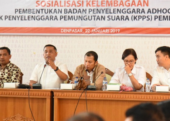 Nusabali.com - kpu-bali-rekrut-mahasiswa-jadi-kpps