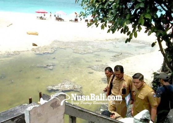 Nusabali.com - limbah-cair-cemari-pantai-dreamland