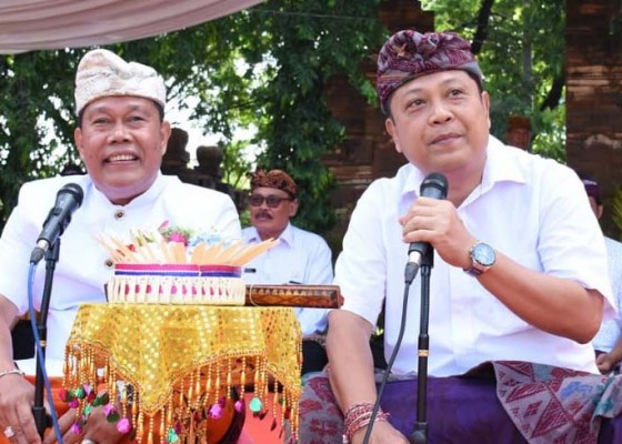 Nusabali.com - buka-bulan-bahasa-bali-di-kota-denpasar-rai-mantra-rai-iswara-duet-ngewacen-sloka