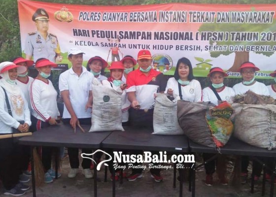 Nusabali.com - polisi-bersihkan-tpa-temesi