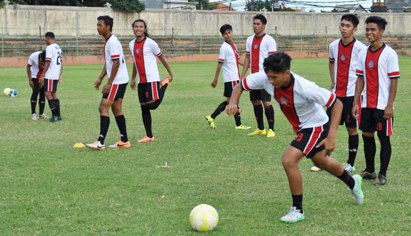 www.nusabali.com-tim-sepakbola-pon-bali-juara-pesanku-cup