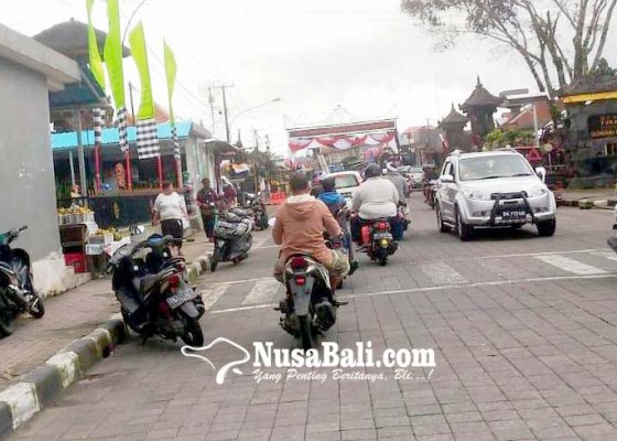 Nusabali.com - kesadaran-pengendara-pakai-helm-masih-rendah