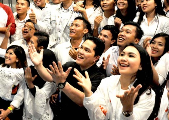 Nusabali.com - erick-thohir-milenial-makin-yakin-ke-jokowi