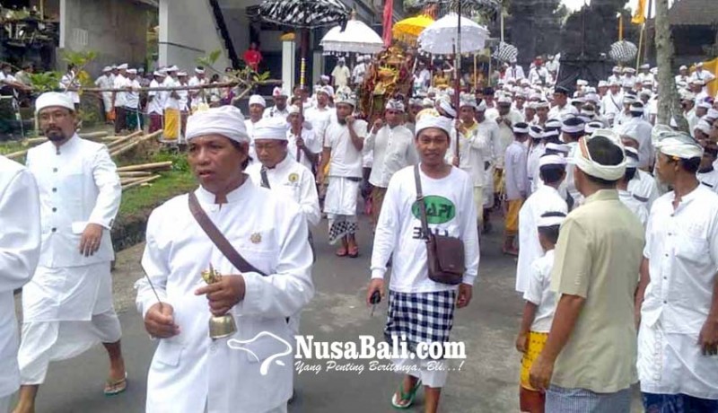 www.nusabali.com-usaba-dalem-di-desa-nongan