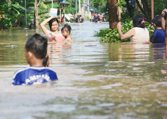 Nusabali.com - banjir-di-jombang