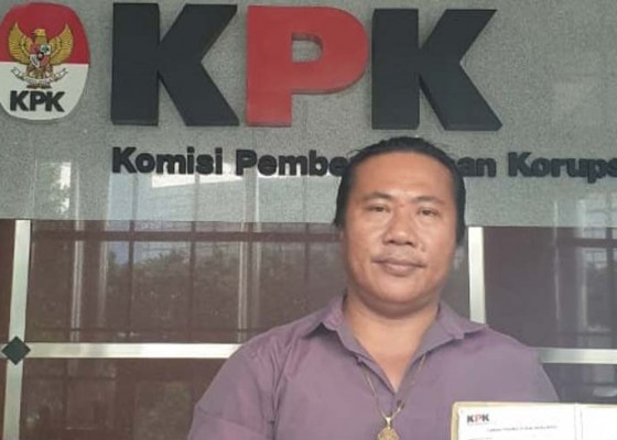 Nusabali.com - ketua-dprd-klungkung-diadukan-warga-ke-kpk