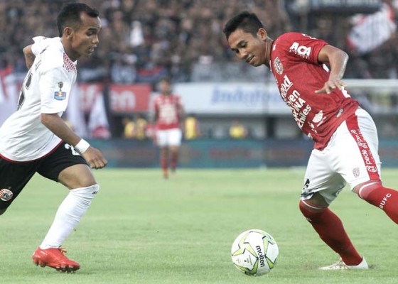 Nusabali.com - ricky-fajrin-minta-suporter-datang-ke-kandang-persija