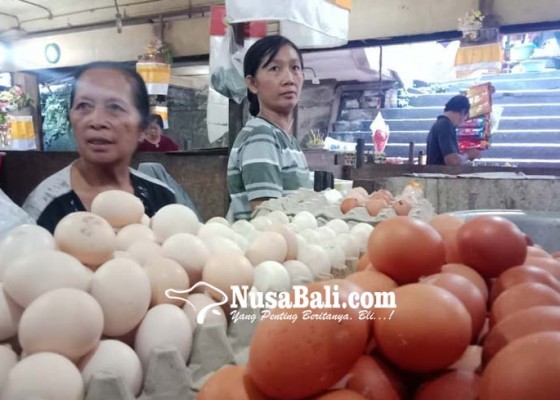 Nusabali.com - harga-telur-dan-daging-ayam-merangkak-naik