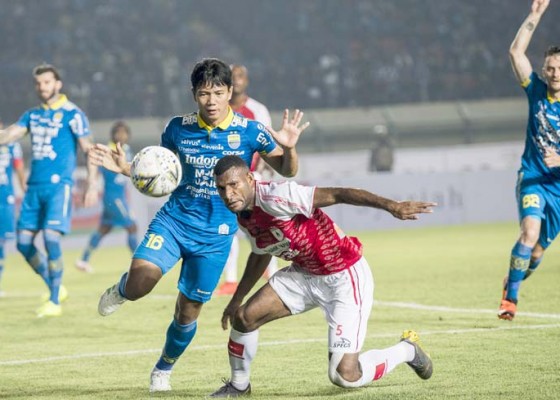 Nusabali.com - lawan-ps-tira-persib-keberatan-jadwal-baru