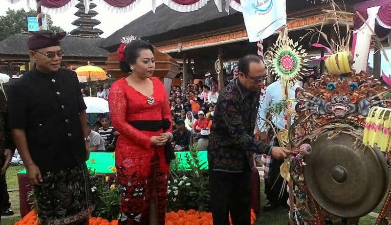 www.nusabali.com-kementerian-pariwisata-buka-ulun-danu-art-festival