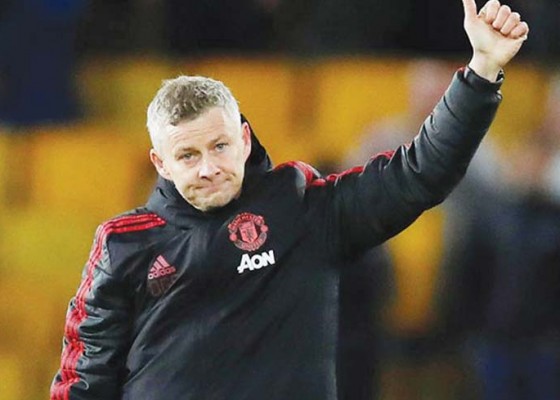 Nusabali.com - solskjaer-minta-paul-pogba-bertahan-di-mu-setahun-lagi