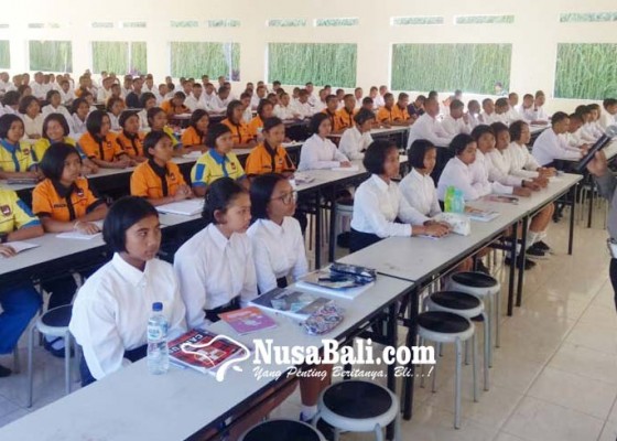 Nusabali.com - smkn-bali-mandara-jalankan-bright-character-building