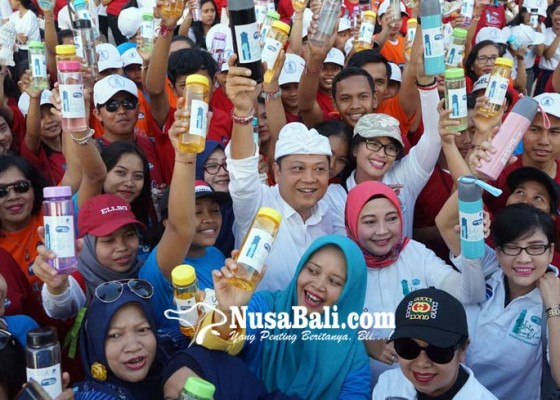 Nusabali.com - gerakan-indonesia-bersih-1-juta-tumbler