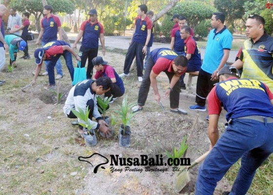 Nusabali.com - 20-napi-tanam-bibit-pohon-di-lumintang