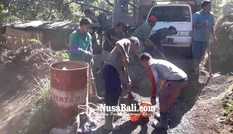 www.nusabali.com-beton-jalan-desa-ban-kesulitan-air