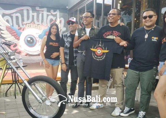 Nusabali.com - von-dutch-bawa-custom-culture-ke-ubud