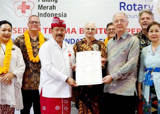 Nusabali.com - utd-pmi-bali-terima-bantuan-alat-medis-rotary-senilai-rp-25-miliar