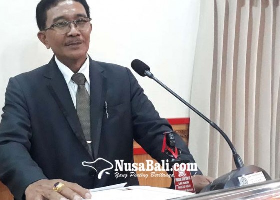 Nusabali.com - doktor-ke-37-di-fh-unud-oka-parwata-raih-predikat-cumlaude