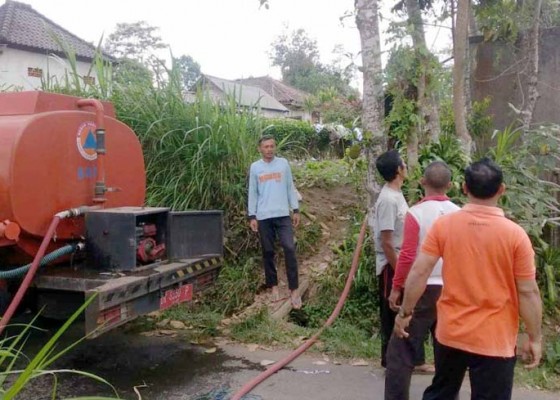 Nusabali.com - krama-pucangan-kesulitan-air-bersih