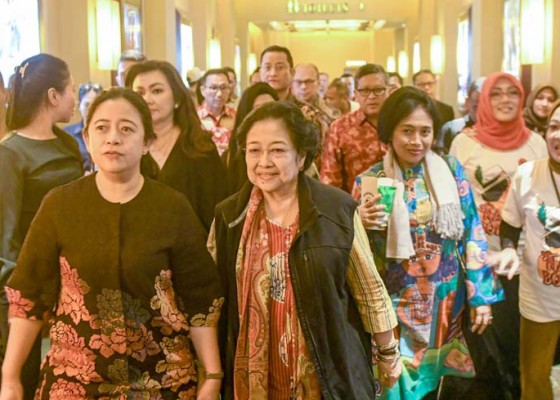 Nusabali.com - puan-nonton-nagabonar-reborn-bareng-megawati