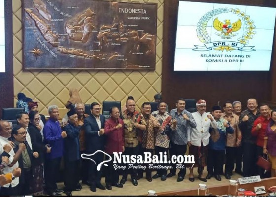 Nusabali.com - bermodal-kekompakan-sodorkan-cara-berotonomi-yang-benar