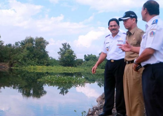 Nusabali.com - pelabuhan-gunaksa-kian-memprihatinkan