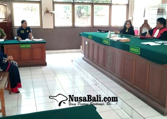 Nusabali.com - merahkan-tukad-badung-didenda-rp-2-juta