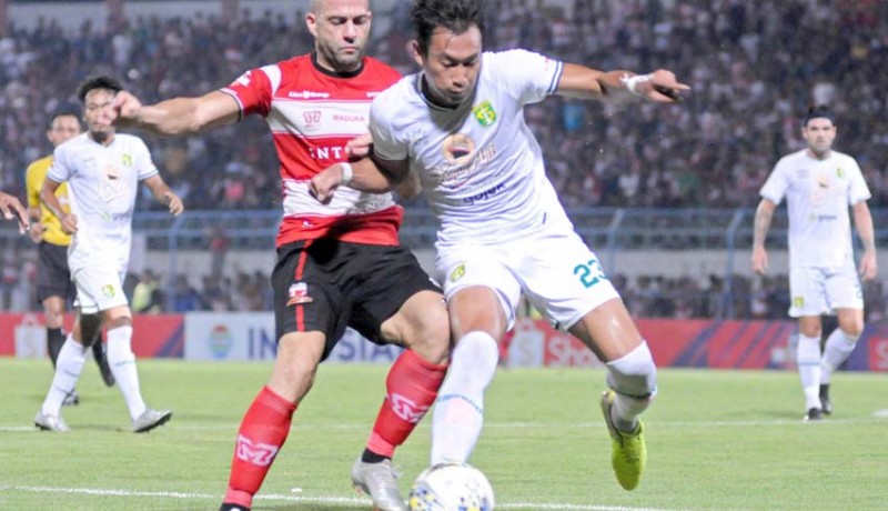 www.nusabali.com-comeback-dramatis-persebaya-menangi-derby-suramadu