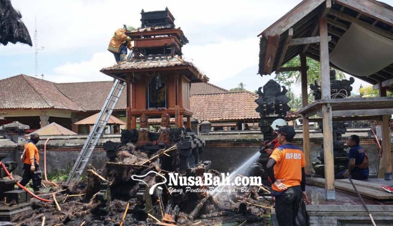 www.nusabali.com-meru-tumpang-lima-ludes-terbakar