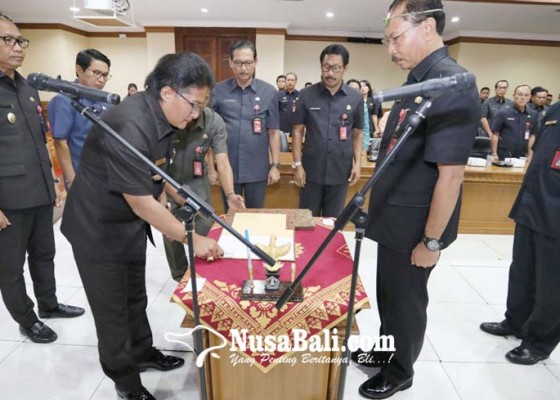 Nusabali.com - bupati-badung-mendadak-geser-4-pejabat-eselon-ii