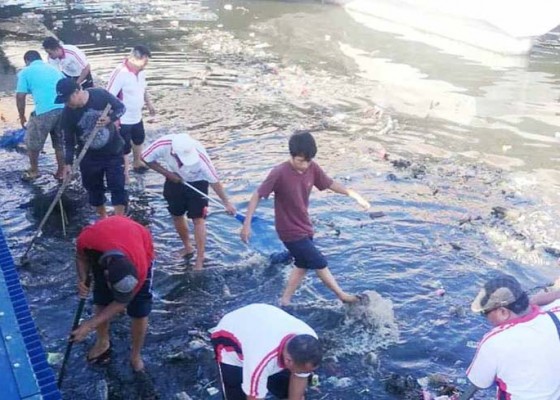 Nusabali.com - didominasi-sampah-plastik-volume-capai-2-truk-tiap-hari