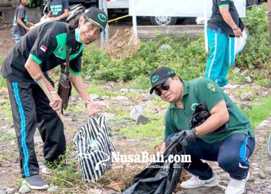 Nusabali.com - relawan-genta-suara-mareresik-sampah-plastik