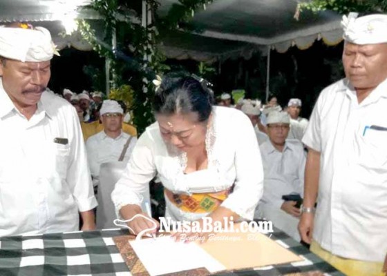 Nusabali.com - bupati-dan-bendesa-duda-tandatangani-mou-di-malam-siwaratri