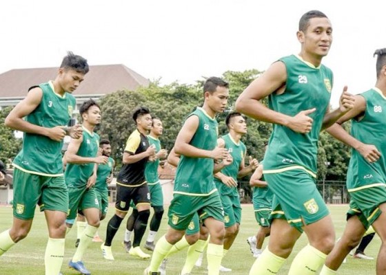 Nusabali.com - duel-persebaya-vs-persik-buka-piala-gubernur-jatim