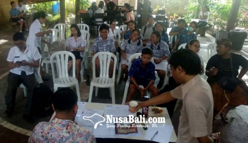 www.nusabali.com-asyiknya-mebasa-bali-lewat-lomba-mesatua-banyol