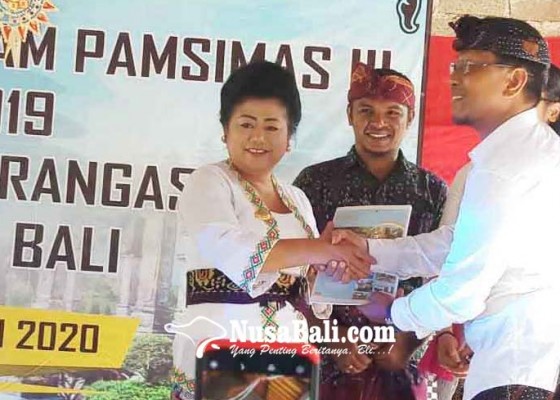 Nusabali.com - bupati-serahkan-pamsimas-untuk-15-desa