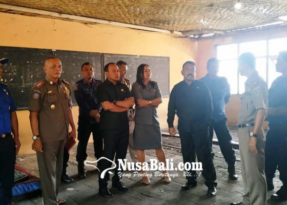 Nusabali.com - kantor-pemadam-kebakaran-tabanan-benyah-latig-dewan-sebut-tak-layak