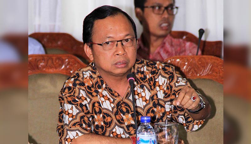 www.nusabali.com-koster-tawarkan-pintu-rebut-dana-pusat