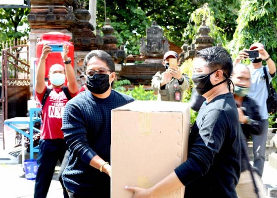 Nusabali.com - badung-bagikan-masker-serentak-untuk-masyarakat