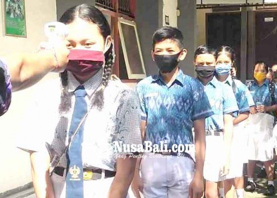 Nusabali.com - calon-siswa-baru-mulai-datangi-sma-pgri