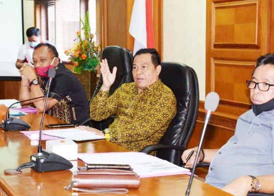 Nusabali.com - berharap-zone-ekonomi-dan-pariwisata-terakomodasi-pansus-rdtr-kecamatan-mengwi-gelar-rapat-perdana