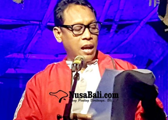 Nusabali.com - seniman-dokter-hingga-politisi-baca-puisi-bung-karno-di-buleleng