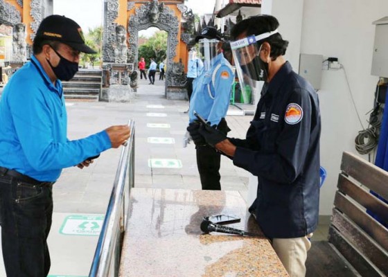 Nusabali.com - sambut-tatanan-kehidupan-era-baru-sekda-tinjau-kesiapan-dtw-tanah-lot