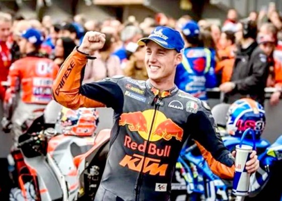 Nusabali.com - espargaro-resmi-gabung-honda