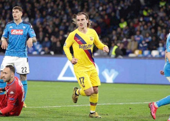 Nusabali.com - barca-yakin-hajar-napoli