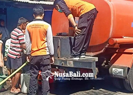 Nusabali.com - sumur-tercemar-bpbd-distribusikan-air-bersih