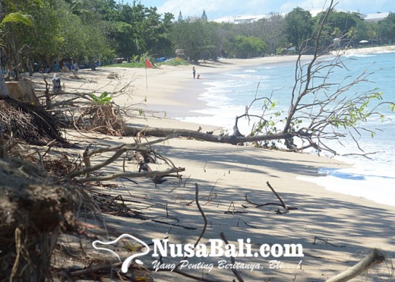 Nusabali.com - abrasi-di-pantai-kuta-semakin-parah