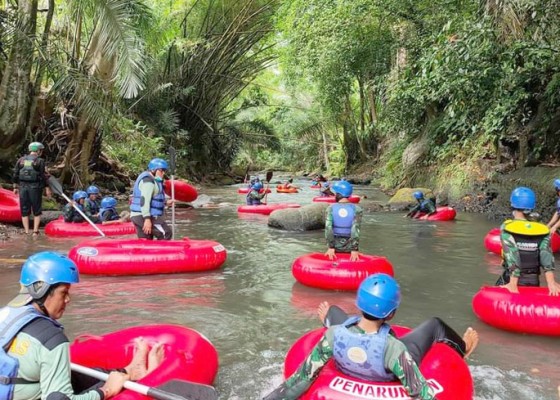 Nusabali.com - kembangkan-desa-wisata-penarungan-perkenalkan-wahana-bermain-arung-jeram