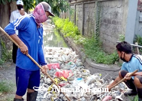 Nusabali.com - hujan-dua-hari-hasilkan-15-ton-sampah