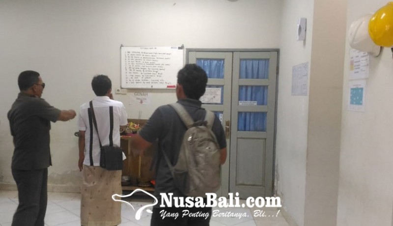 www.nusabali.com-freezer-jenazah-rsu-bangli-tidak-difungsikan